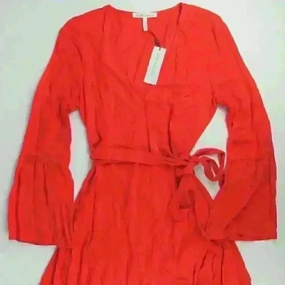 BCBGeneration Womens S Bell-Sleeve Top NWT $108 - Picture 3 of 7